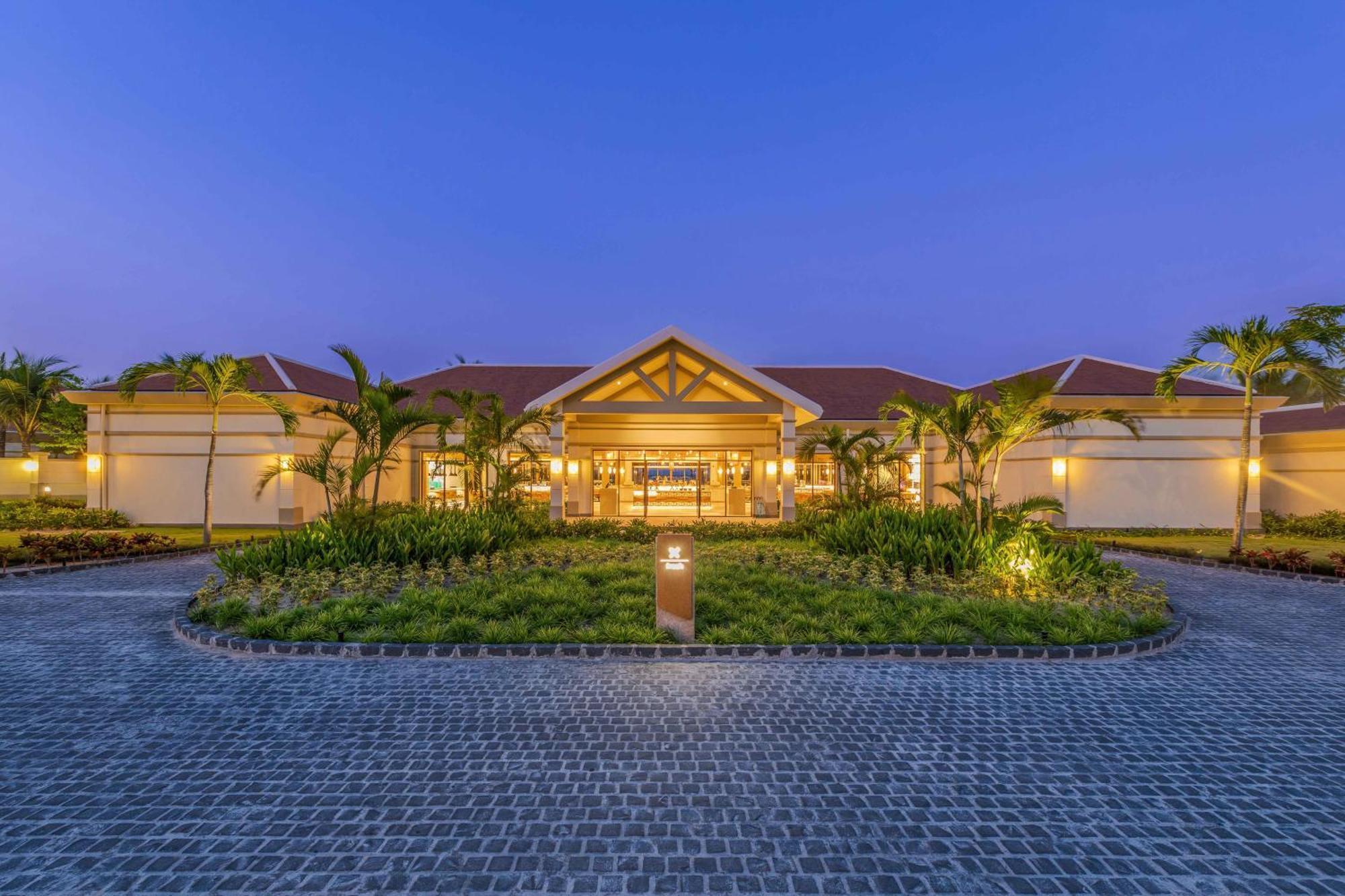 Fusion Resort And Villas Da Nang Exterior photo